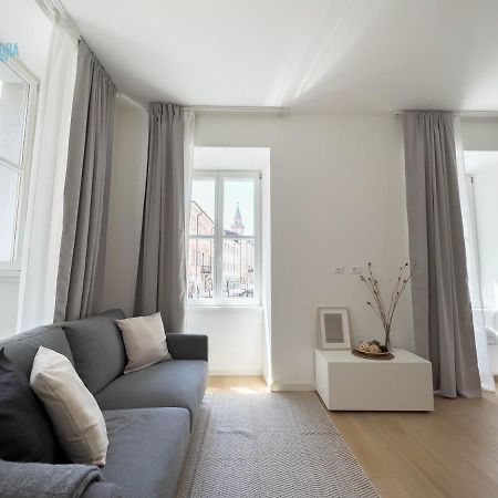 Cavana 3 Tirabora Short Rent Apartment ตรีเอสเต ภายนอก รูปภาพ